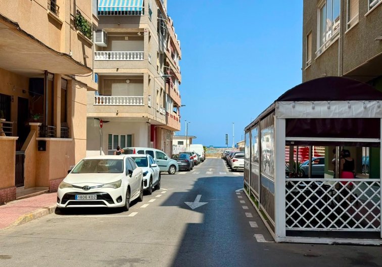 Resale - Apartment - Torrevieja - Playa del Cura