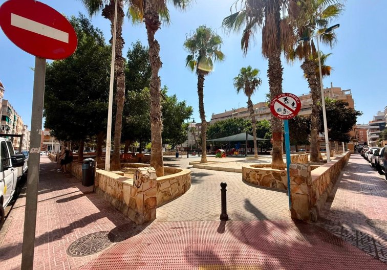 Resale - Apartment - Torrevieja - Playa del Cura