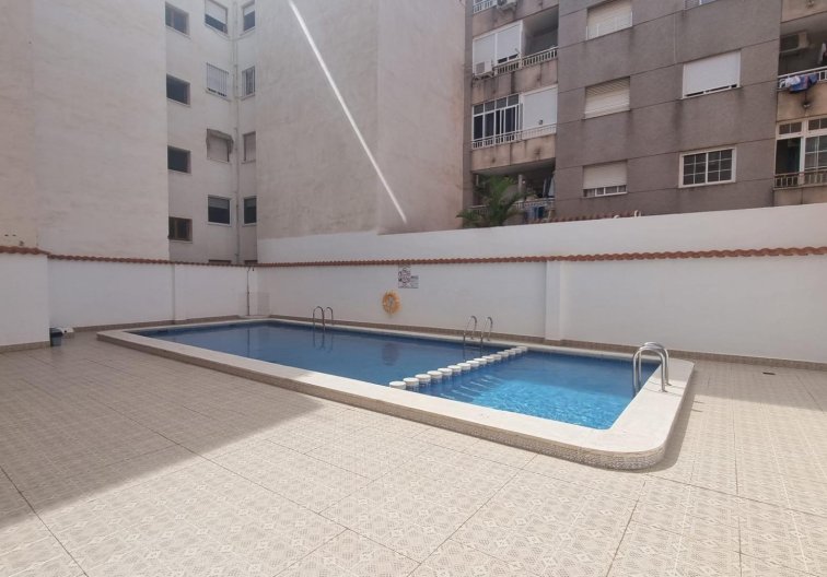 Revente - Appartement - Torrevieja - Centro