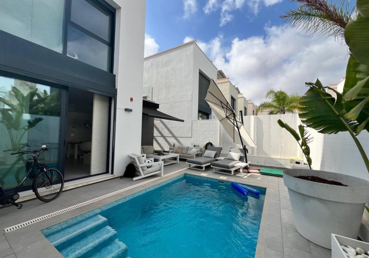 Segunda mano - villa - Orihuela Costa - Villamartín-las Filipinas