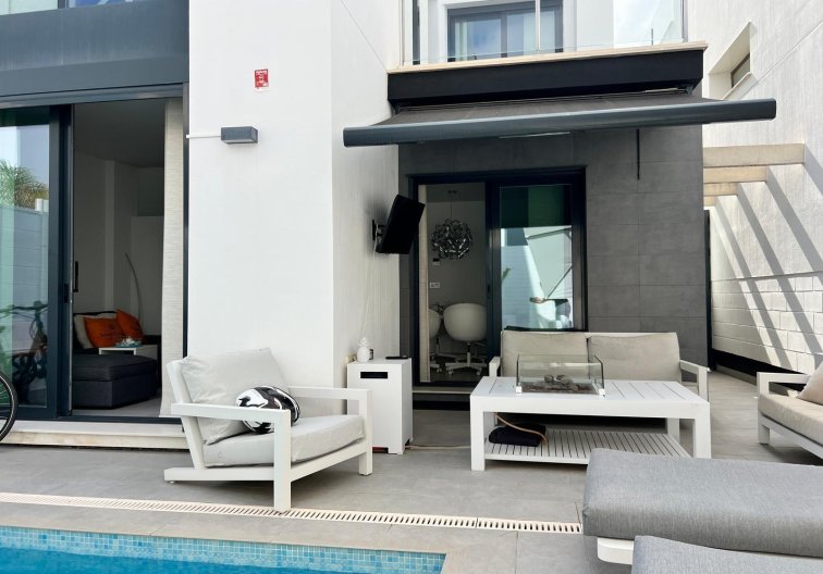 Segunda mano - villa - Orihuela Costa - Villamartín-las Filipinas