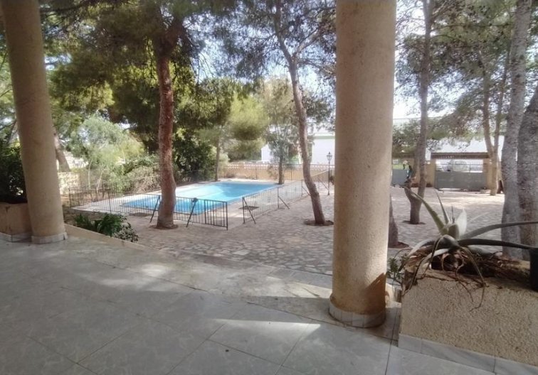 Herverkoop - villa - Torrevieja - Los Balcones 