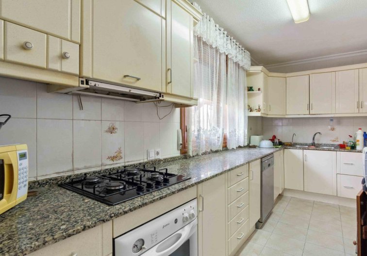 Herverkoop - villa - Torrevieja - Los Balcones 