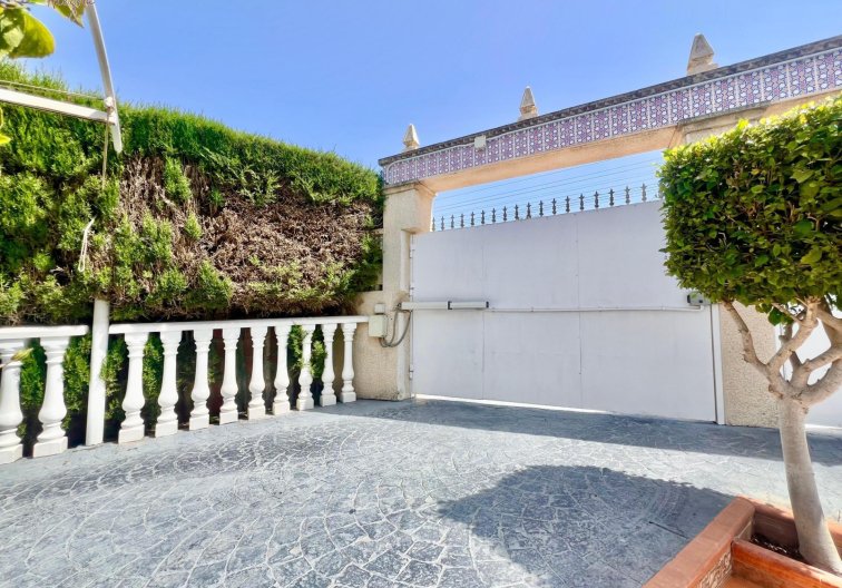 Wiederverkauf - villa - Torrevieja - Los Balcones - Los Altos Del Edén