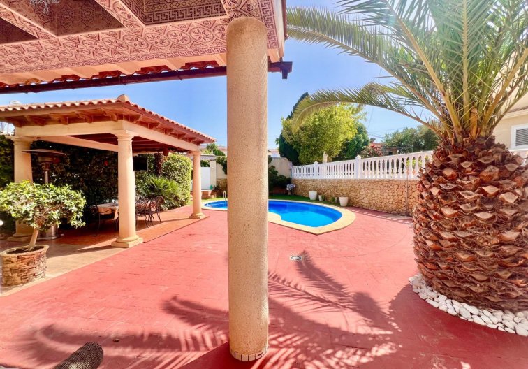 Wiederverkauf - villa - Torrevieja - Los Balcones - Los Altos Del Edén
