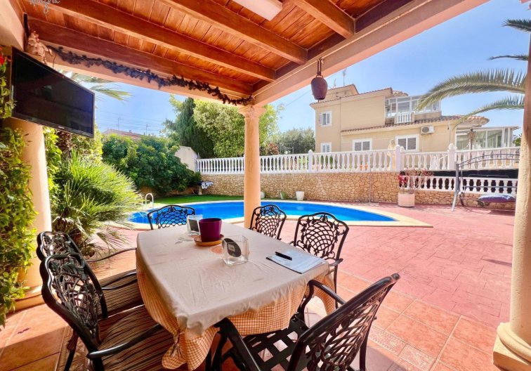 Wiederverkauf - villa - Torrevieja - Los Balcones - Los Altos Del Edén
