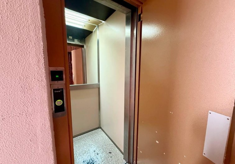 Herverkoop - Appartement - Torrevieja - Playa del Cura