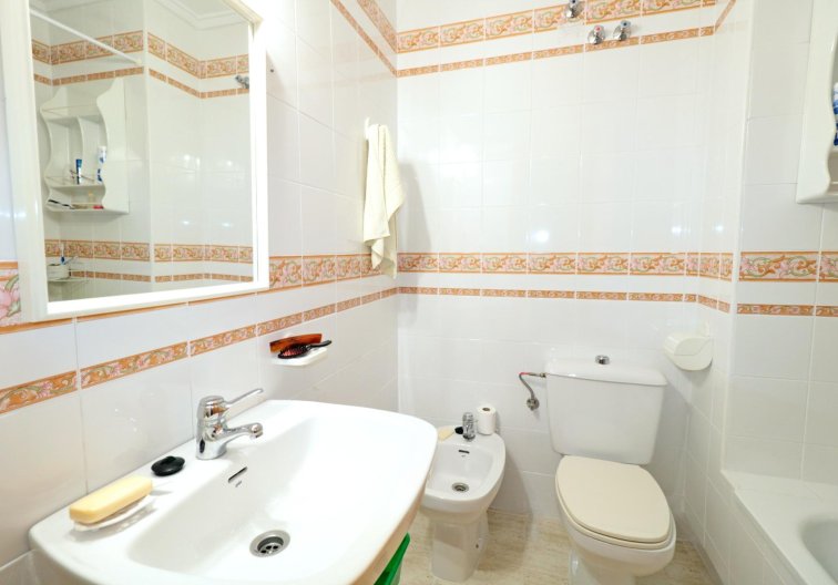 Segunda mano - Apartamento  - Torrevieja - Acequion