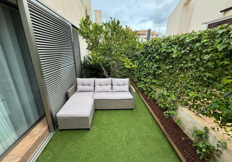 Wiederverkauf - town house - Torrevieja - Punta Prima