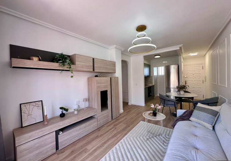 Resale - Apartment - Torrevieja - Habaneras