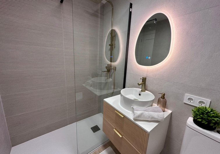 Resale - Apartment - Torrevieja - Habaneras
