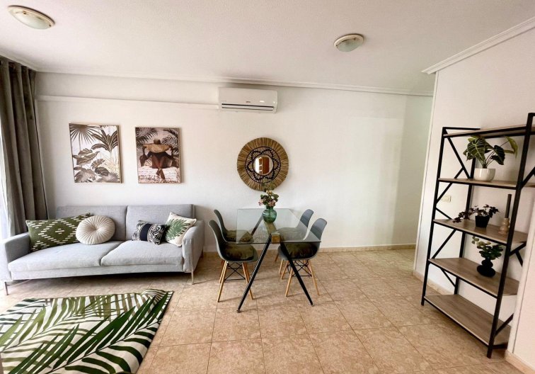 Wiederverkauf - Wohnung - Torrevieja - Centro