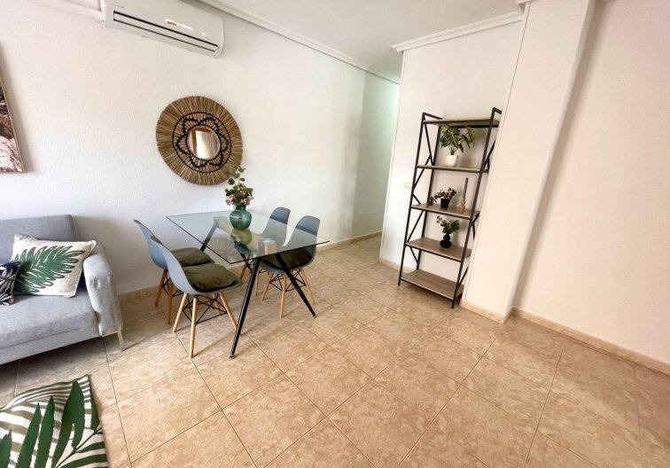 Wiederverkauf - Wohnung - Torrevieja - Centro