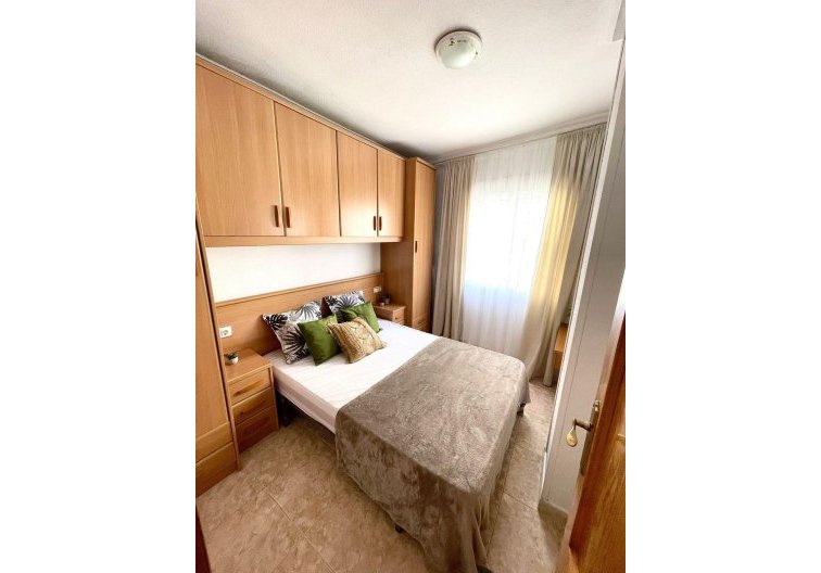 Wiederverkauf - Wohnung - Torrevieja - Centro