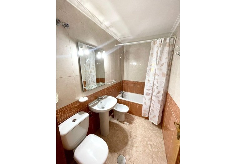 Wiederverkauf - Wohnung - Torrevieja - Centro