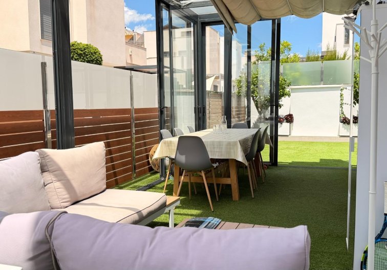 Revente - villa - Torrevieja - Aguas Nuevas