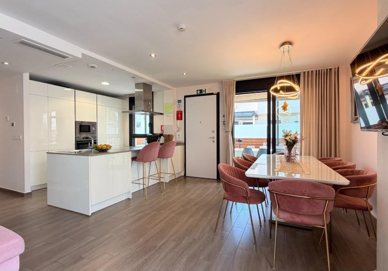 Revente - villa - Torrevieja - Aguas Nuevas