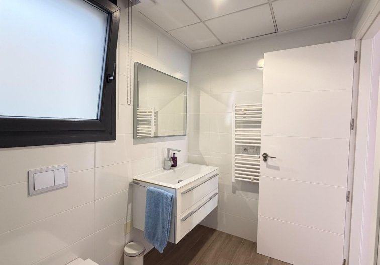 Revente - villa - Torrevieja - Aguas Nuevas