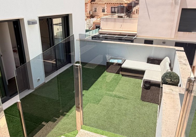Revente - villa - Torrevieja - Aguas Nuevas