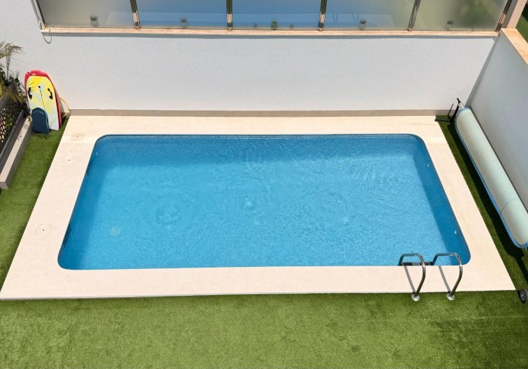 Revente - villa - Torrevieja - Aguas Nuevas