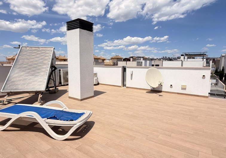Revente - villa - Torrevieja - Aguas Nuevas