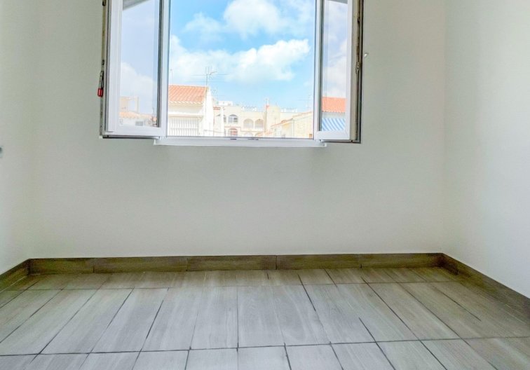 Resale - Apartment - Torrevieja - Costa Blanca