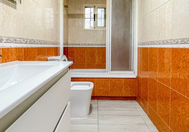 Resale - Apartment - Torrevieja - Costa Blanca