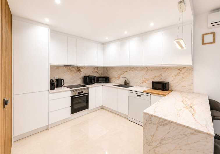 Herverkoop - villa - Villamartin - Costa Blanca