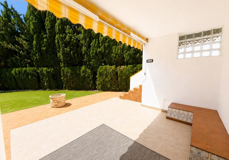 Herverkoop - villa - Villamartin - Costa Blanca