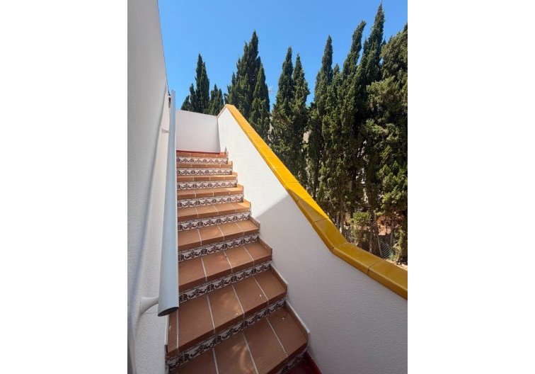 Herverkoop - villa - Villamartin - Costa Blanca