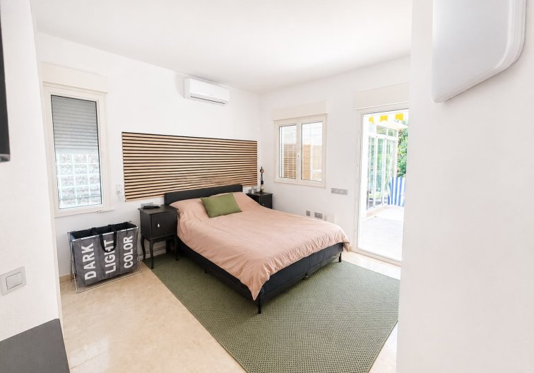 Herverkoop - villa - Villamartin - Costa Blanca
