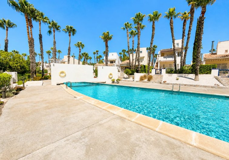 Herverkoop - villa - Villamartin - Costa Blanca