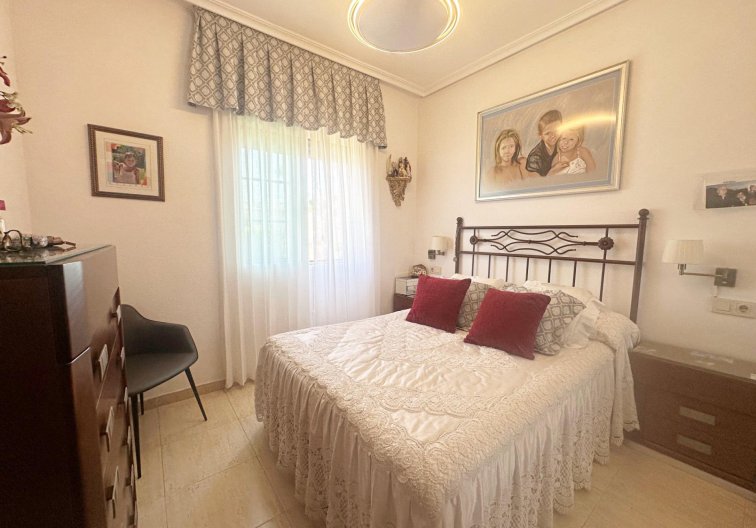 Segunda mano - Bungalow - Torrevieja - Aguas Nuevas