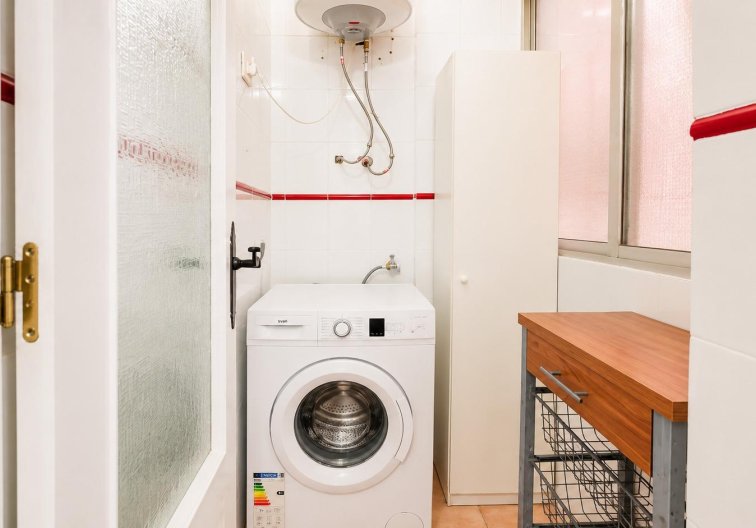 Resale - Apartment - Torrevieja - Playa del Cura