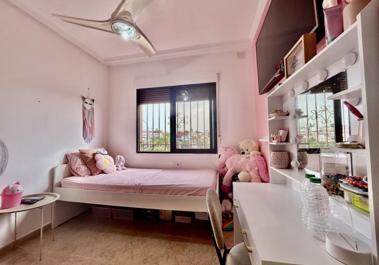 Revente - villa - Villamartin - Costa Blanca