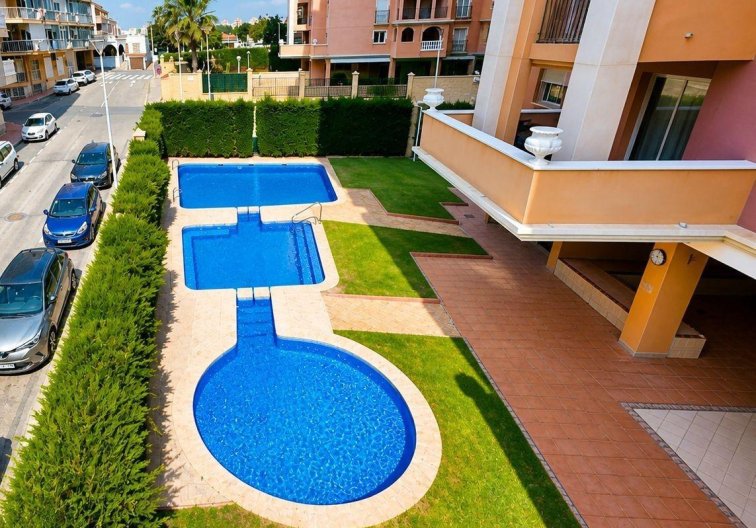 Herverkoop - Appartement - Torrevieja - Los Frutales