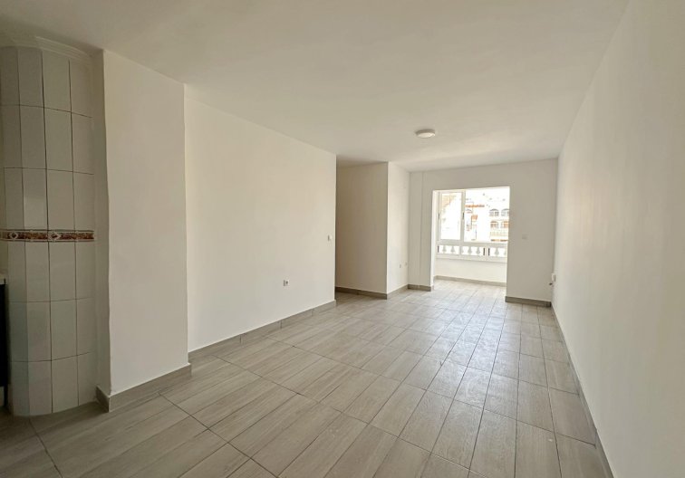 Wiederverkauf - Wohnung - Torrevieja - Centro