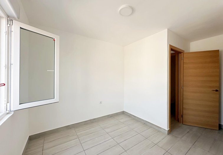 Wiederverkauf - Wohnung - Torrevieja - Centro