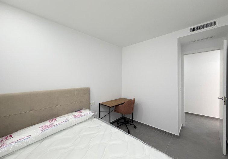 Segunda mano - Apartamento  - Torrevieja - Estacion De Autobuses