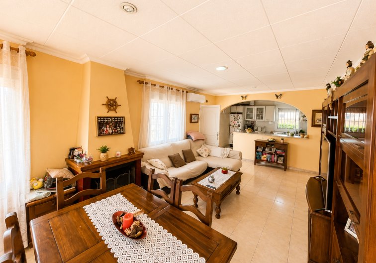 Segunda mano - villa - Torrevieja - Costa Blanca