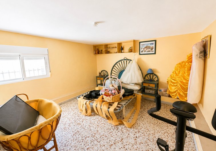 Segunda mano - villa - Torrevieja - Costa Blanca