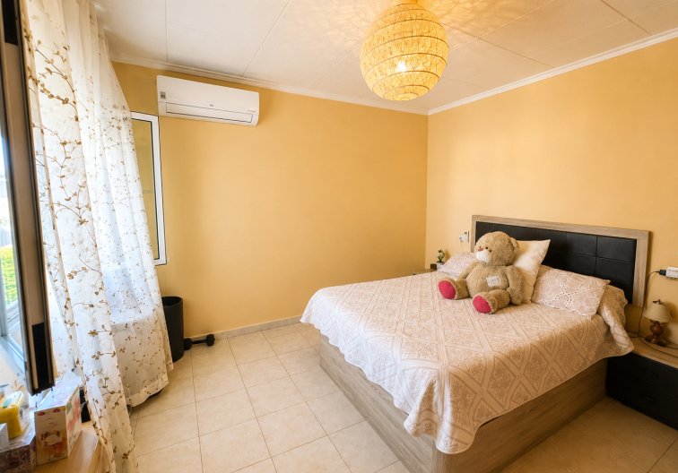 Segunda mano - villa - Torrevieja - Costa Blanca
