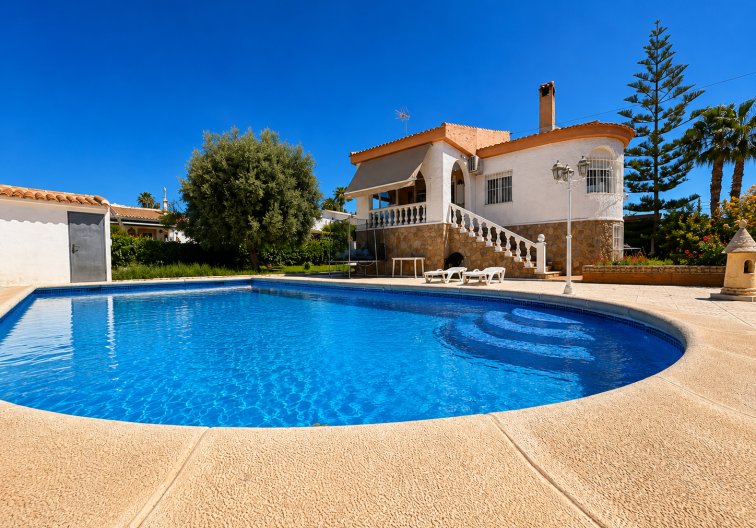 Segunda mano - villa - Torrevieja - Costa Blanca