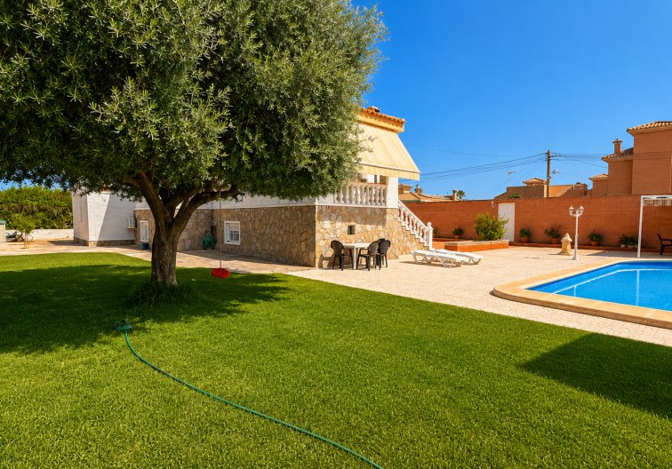 Segunda mano - villa - Torrevieja - Costa Blanca