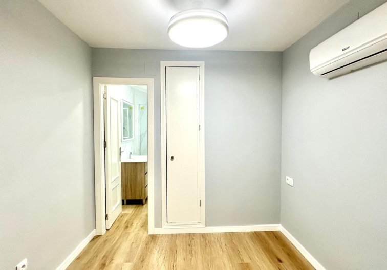 Wiederverkauf - Wohnung - Torrevieja - La Mata Pueblo
