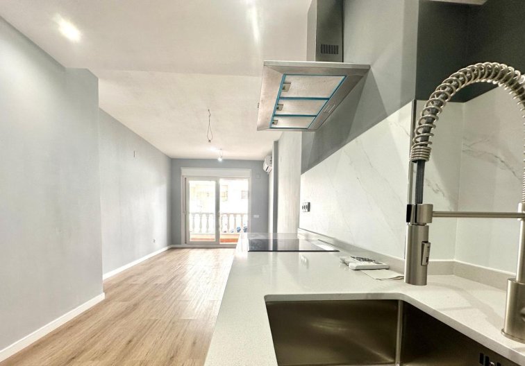 Wiederverkauf - Wohnung - Torrevieja - La Mata Pueblo