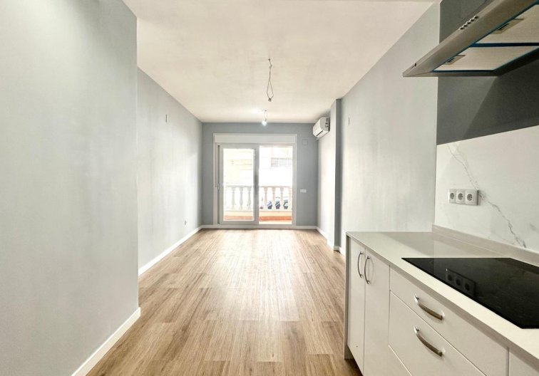 Wiederverkauf - Wohnung - Torrevieja - La Mata Pueblo