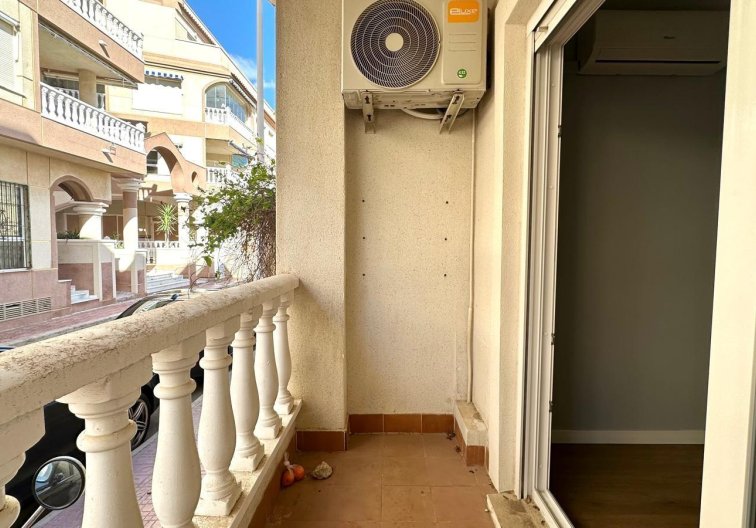 Wiederverkauf - Wohnung - Torrevieja - La Mata Pueblo
