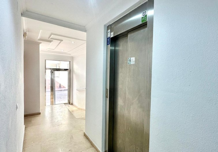 Wiederverkauf - Wohnung - Torrevieja - La Mata Pueblo