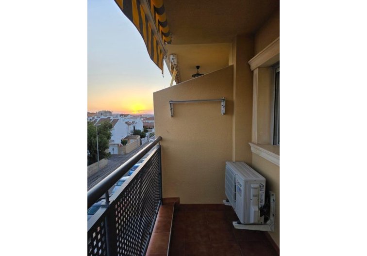 Wiederverkauf - Wohnung - Torrevieja - Playa del Cura